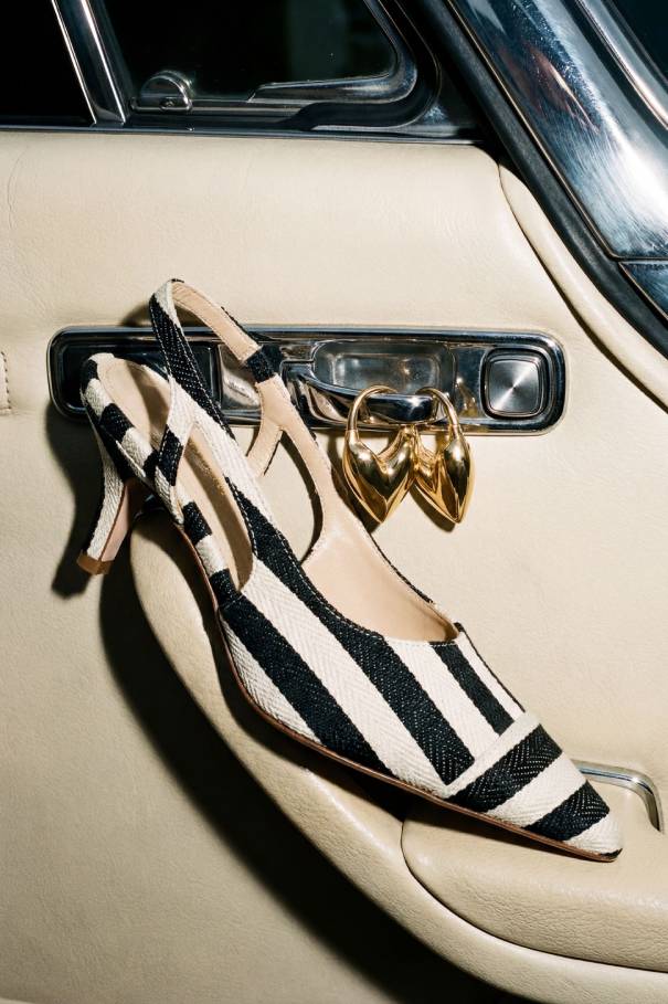 Обувь и Аксессуары