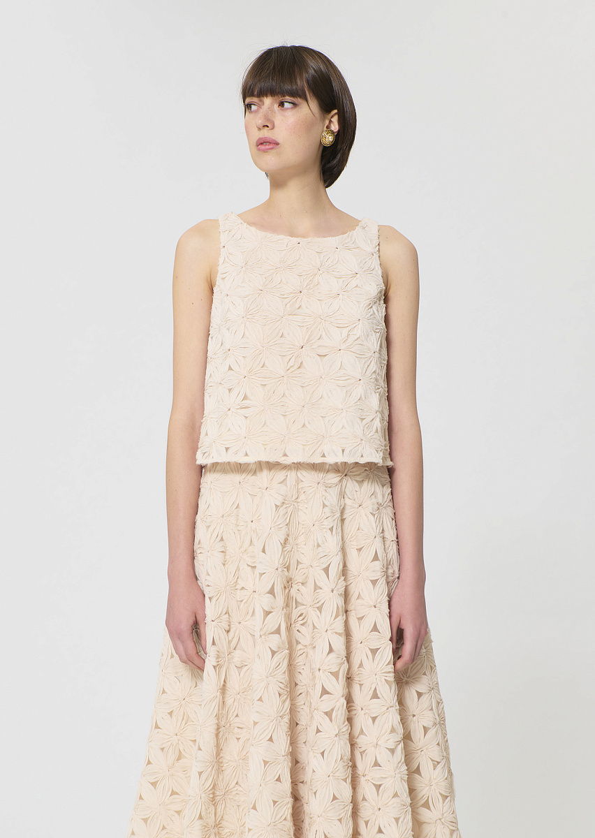 Tulipe бежевый топ с рельефным цветочным узором Tulipe бежевый топ с рельефным цветочным узором