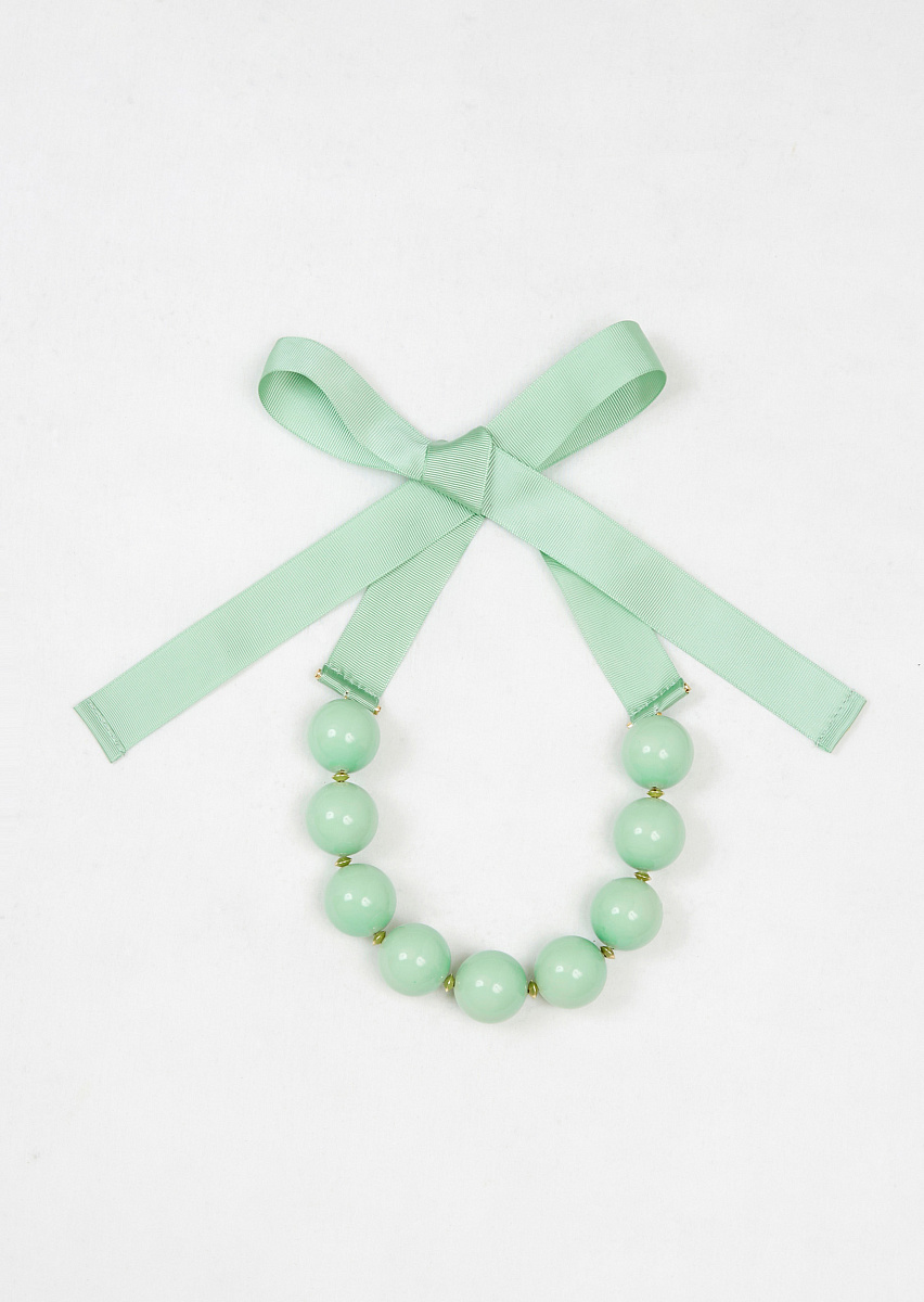 Колье Bella с крупными зелеными бусинами Колье Bella с крупными зелеными бусинами