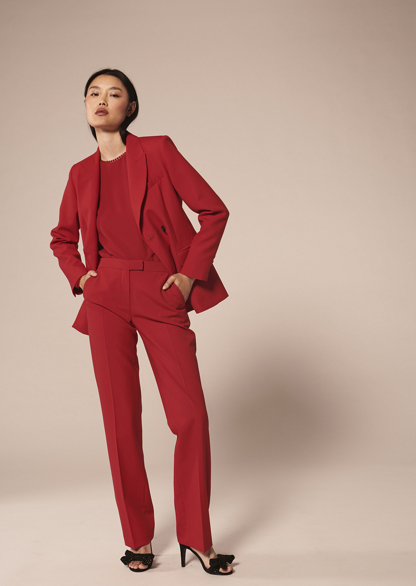 Топ из крепа в красном цвете Топ из крепа в красном цвете