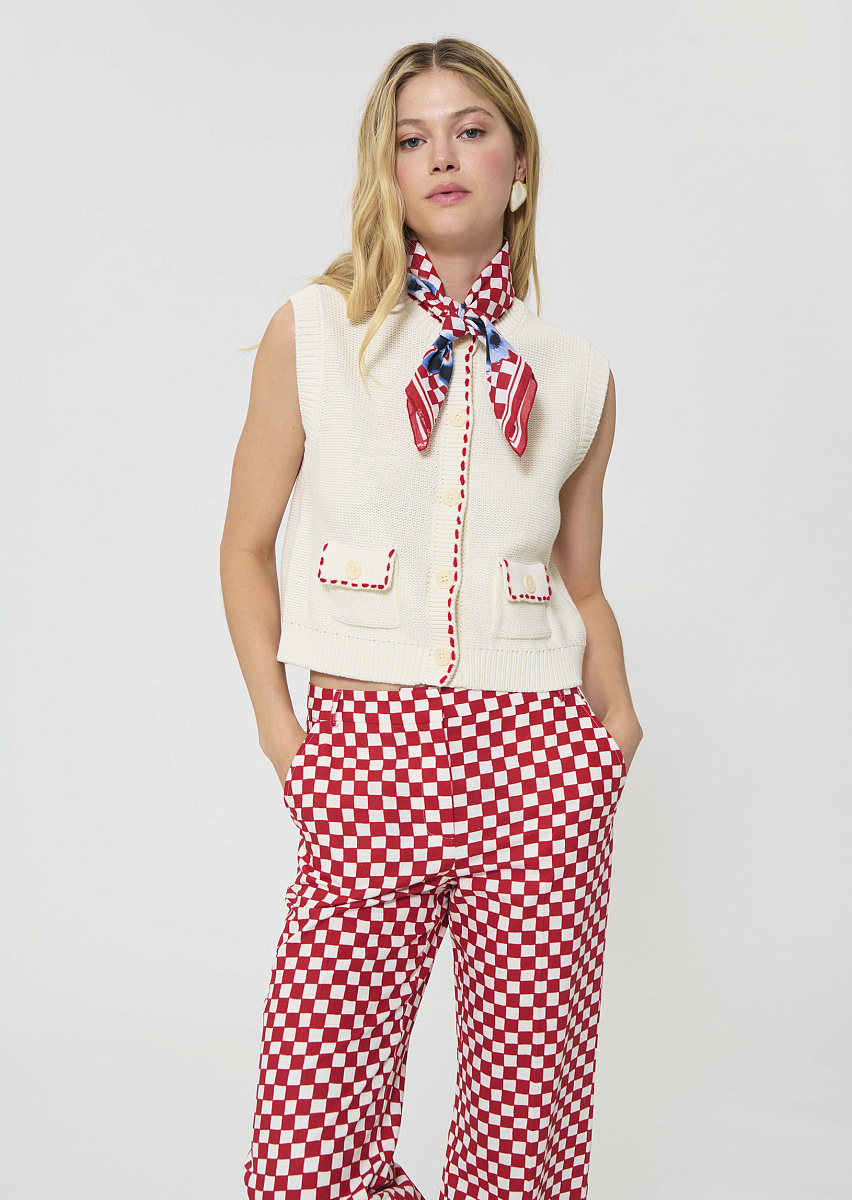 Gill трикотажный жилет из хлопка в цвете экрю Gill трикотажный жилет из хлопка в цвете экрю