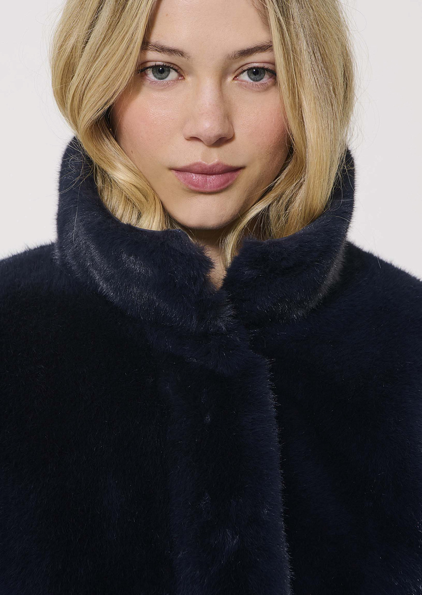 Bertille темно-синий бомбер из искусственного меха
